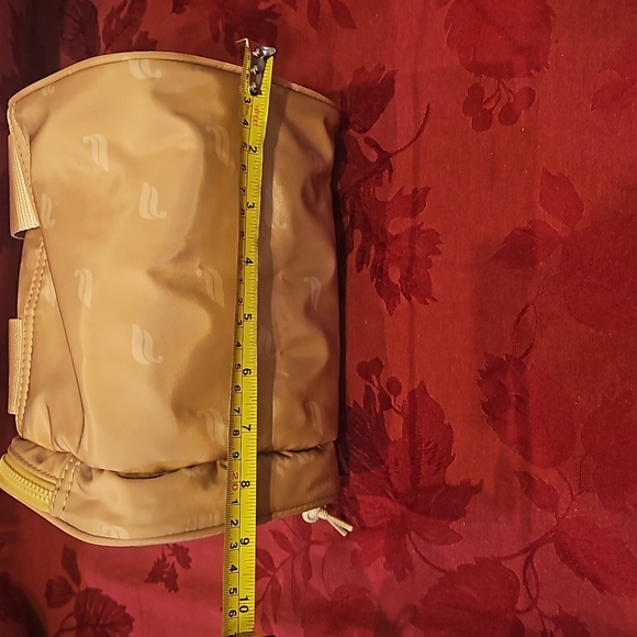 NWOT Fabletics mini duffle bag purse - Picture 9 of 10
